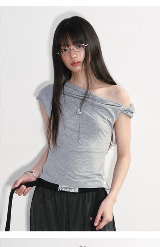 [NS76] one-shoulder pleated top