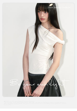 [NS76] one-shoulder pleated top