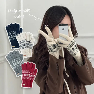 Snowflake Nordic Pattern Fingerhole Knit Gloves