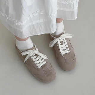 Suede Round Daily Flat Sneakers