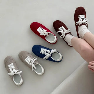 Suede Round Daily Flat Sneakers