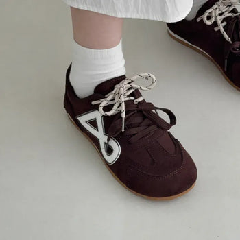 Suede Double Lace-up Flat Sneakers