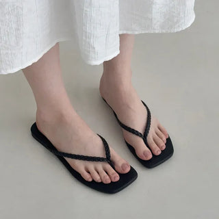 Square Twisted Strap Flip-flop Sandals/Slippers