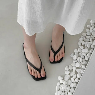 Square Slim Fit Flip-flop Slippers