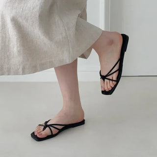 Square Slim Fit Twisted Strap Flat Slipper Sandals