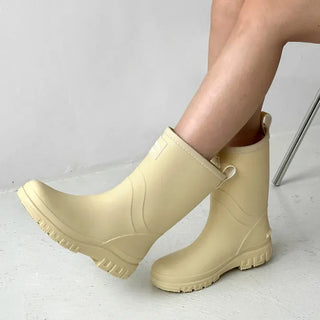 Rounded Toe Rubber Mid-Length Rain Boots