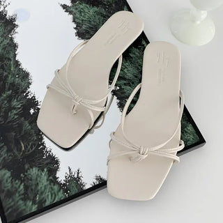 Square Soft Twisted Strap Flip-flops