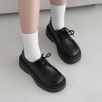 Round Shape Lace-up Platform Glossy & Leather Loafers