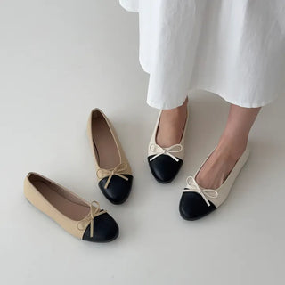Ribbon Two-Tone Flat Shoes