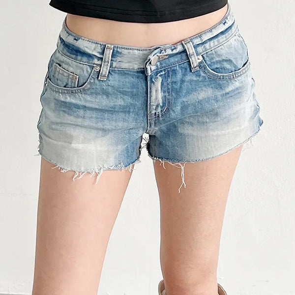 Low-rise cutting hot pants, size 2