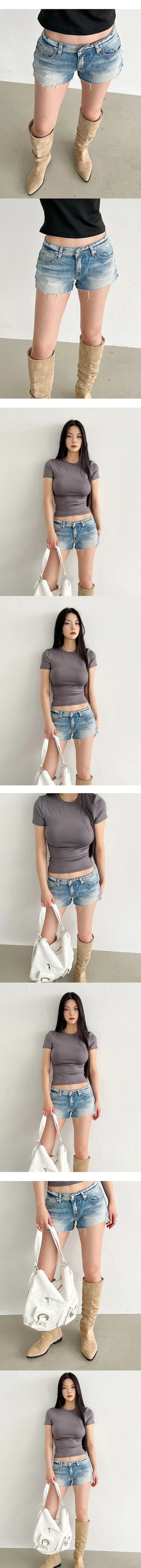 Low-rise cutting hot pants, size 2