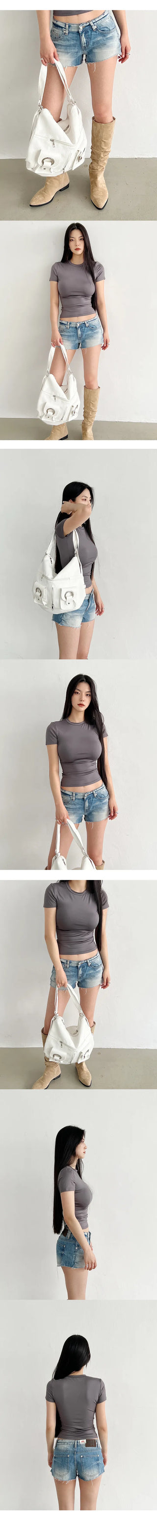 Low-rise cutting hot pants, size 2