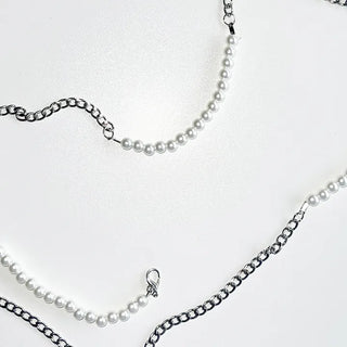 Mixed pearl chain belt