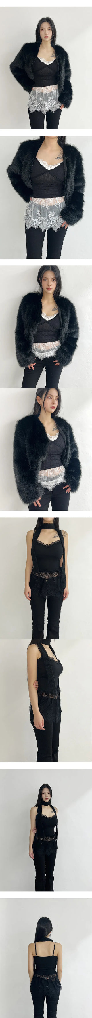 Half-layered sleeveless nasi , adjustable shoulder straps, sleeveless for layering