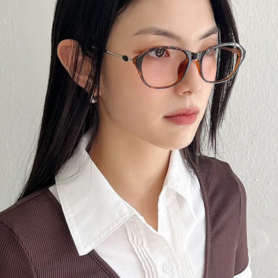 Rounding Shaper Horn-rimmed glasses, leopard print