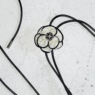 Black Line Camellia Belt