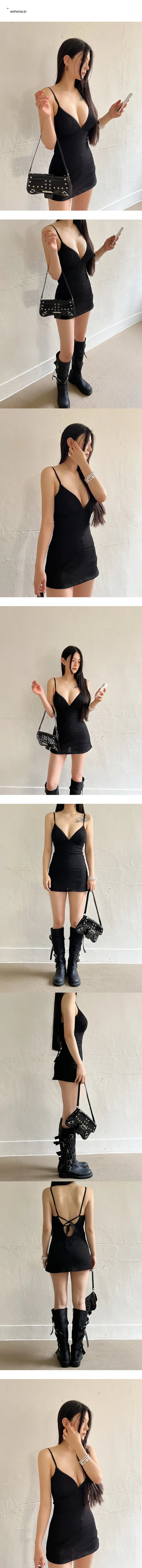 V-neck black mini one-piece swimsuit monokini
