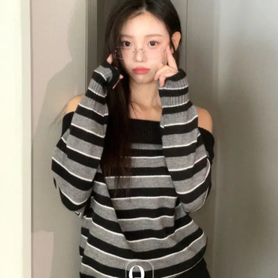 Scrunch flap off-shoulder striped knit
