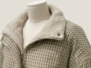 Breeze Latte two-tone check fleece high-neck collar neck two-way loose-fit padded jumper
