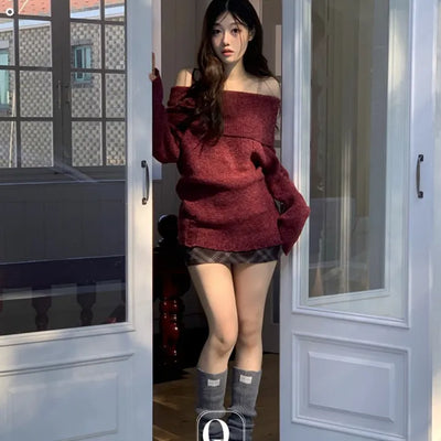 Roark Off-Shoulder Damaged Haji Abang Loose Knit