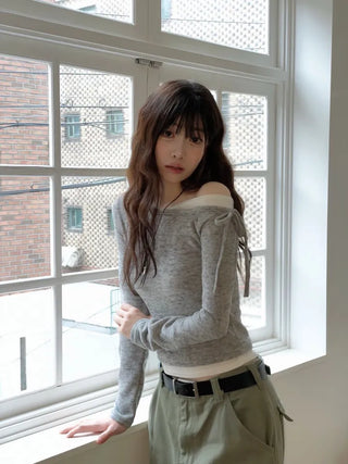 Mio color blocking ribbon one-shoulder knit in