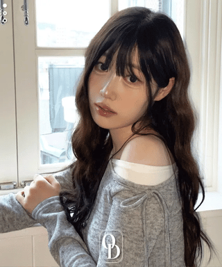 Mio color blocking ribbon one-shoulder knit in