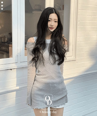Dain Vintage Slim Fit Wave Punching Knit Mini Dress in