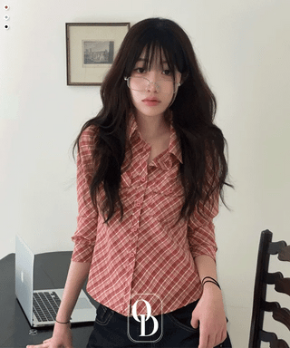Suet check collar flap pocket rolled long sleeve shirt blouse