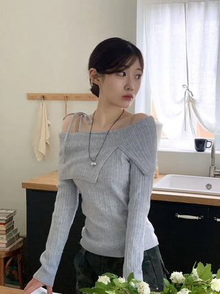 Lovely Ribbon Team Off-Shoulder Golji Long Sleeve Knit