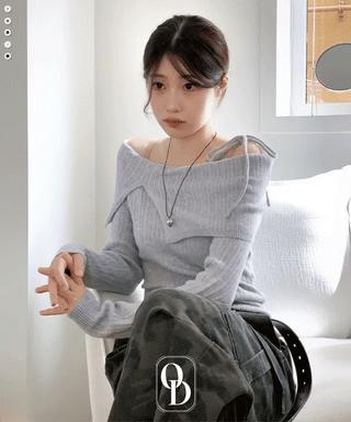 Lovely Ribbon Team Off-Shoulder Golji Long Sleeve Knit