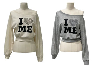 Runiba Hopi Off-Shoulder Lettering Print Crop Shibori Long Sleeve Man-to-Man