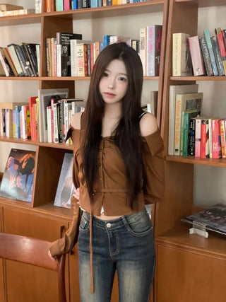 Devel belt strap slim fit collar neck off-shoulder shirring blouse in