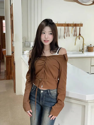 Devel belt strap slim fit collar neck off-shoulder shirring blouse in