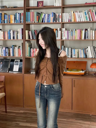 Devel belt strap slim fit collar neck off-shoulder shirring blouse in