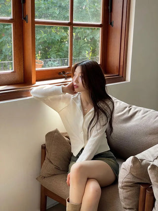 Moet Yeri Slim Fit Lip Neck Slit Team Boat Cardigan