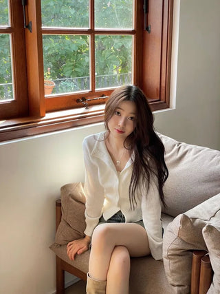 Moet Yeri Slim Fit Lip Neck Slit Team Boat Cardigan