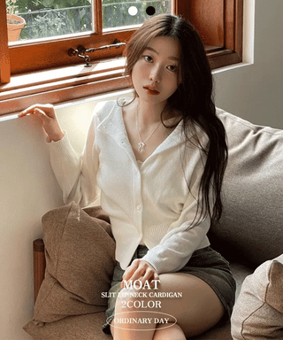 Moet Yeri Slim Fit Lip Neck Slit Team Boat Cardigan