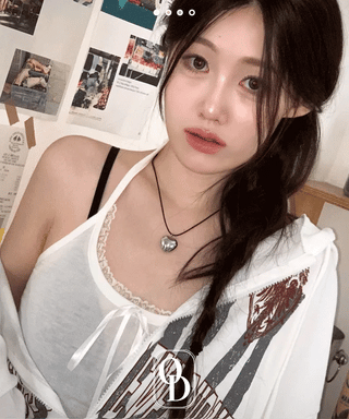 Mika Ribbon Lace Layered Halter Neck Sleeveless Nashi