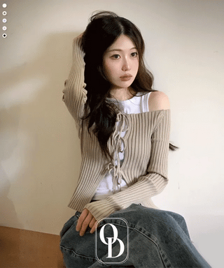 Klein Ribbon Strap Off-Shoulder Glam Golji Cardigan Long Sleeve Knit