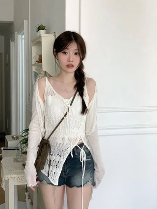 Yui's slim fit wave see-through slim long sleeve V-neck cardigan in