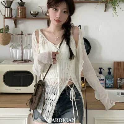 Yui's slim fit wave see-through slim long sleeve V-neck cardigan in