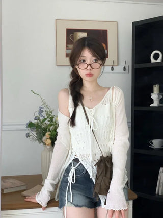 Yui's slim fit wave see-through slim long sleeve V-neck cardigan in
