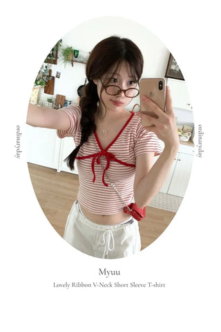 Mew Lovely Ribbon V-Neck Short Sleeve Boneless Short Sleeve T-Shirt