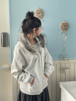 Yennie lettering fleece fur hooded zip-up