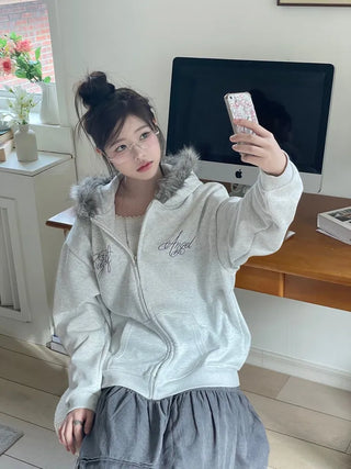 Yennie lettering fleece fur hooded zip-up
