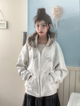 Yennie lettering fleece fur hooded zip-up