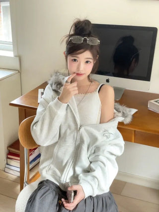 Yennie lettering fleece fur hooded zip-up