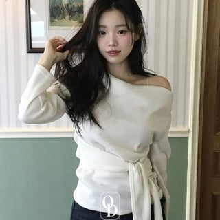Awai drape off-shoulder waist strap outer fleece long sleeve knit t-shirt