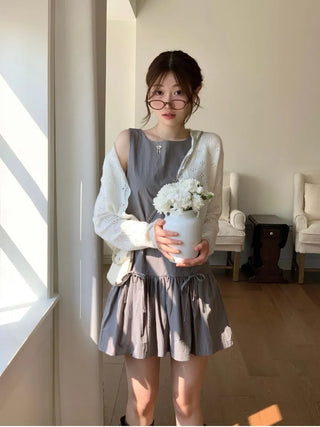 Umito Frill Vintage Flower Punching Loose Fit Wave Long Sleeve Knit Cardigan