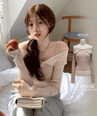 Hazel shoulder strap off-shoulder loose fit glam long sleeve rib knit